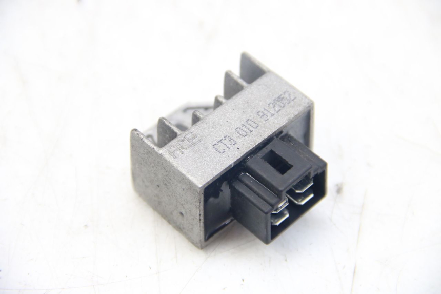 photo de RÉGULATEUR DE CHARGE PEUGEOT VIVACITY NEW 4T 50 (2008 - 2017) - Vue principale