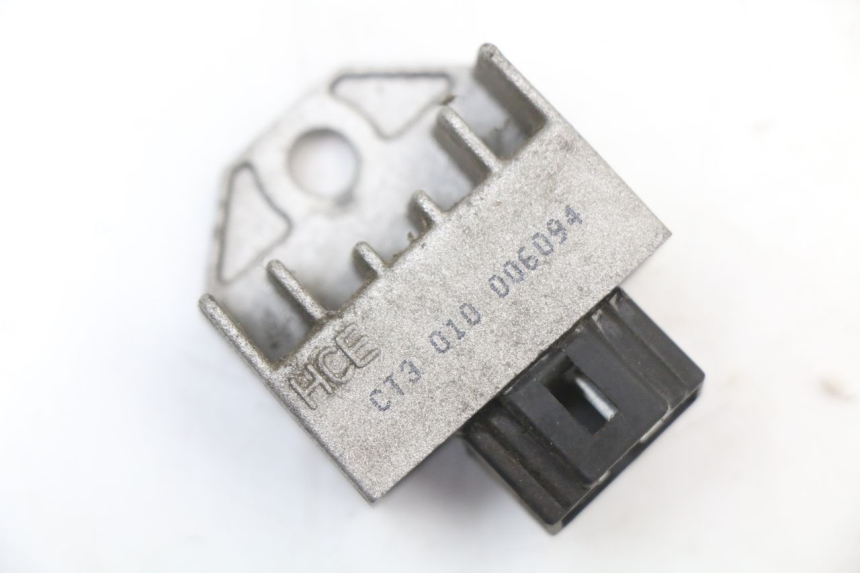 photo de RÉGULATEUR DE CHARGE PEUGEOT VIVACITY NEW 4T 50 (2008 - 2017) - Vue principale