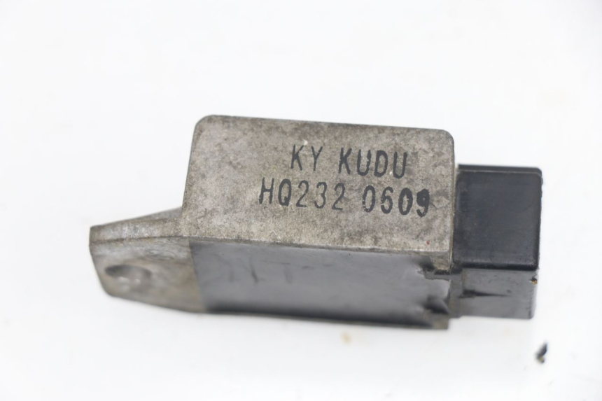 photo de REGULATEUR CHARGE PEUGEOT VIVACITY 50 (1998 - 2003) - Zoom état d’usage