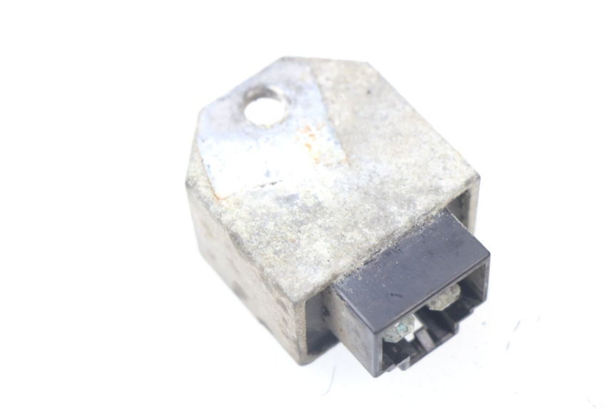 photo de REGULATEUR CHARGE PEUGEOT VIVACITY 50 (2004 - 2009) - Zoom état d’usage