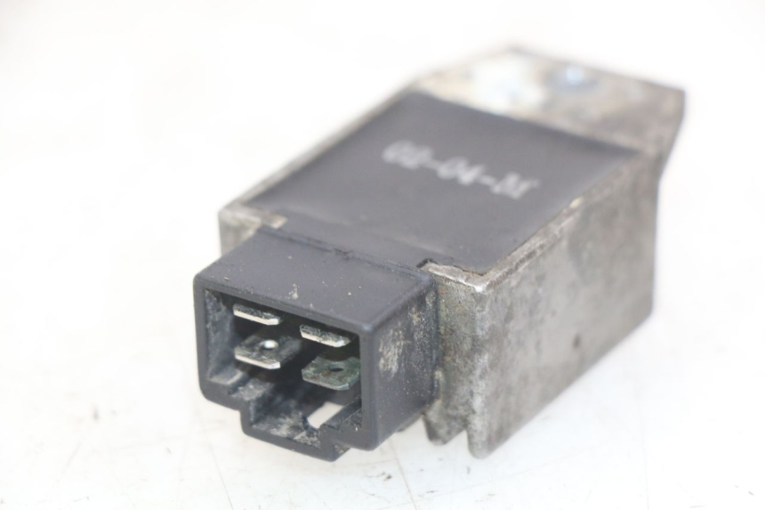 photo de REGULATEUR CHARGE PEUGEOT VIVACITY 50 (1998 - 2003) - Zoom état d’usage