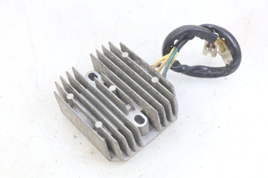 photo de REGULATEUR CHARGE DAELIM VJ ROADWIN FI 125 (2008 - 2017) - Vue principale