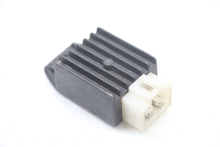 photo de REGULATEUR CHARGE VONROAD YIBEN 125 (2006 - 2010) - Vue principale