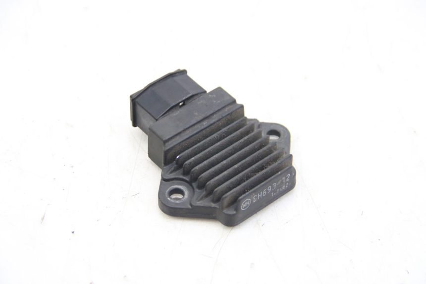 photo de REGULATEUR CHARGE HONDA VT C SHADOW 125 (1999 - 2007) - Zoom état d’usage
