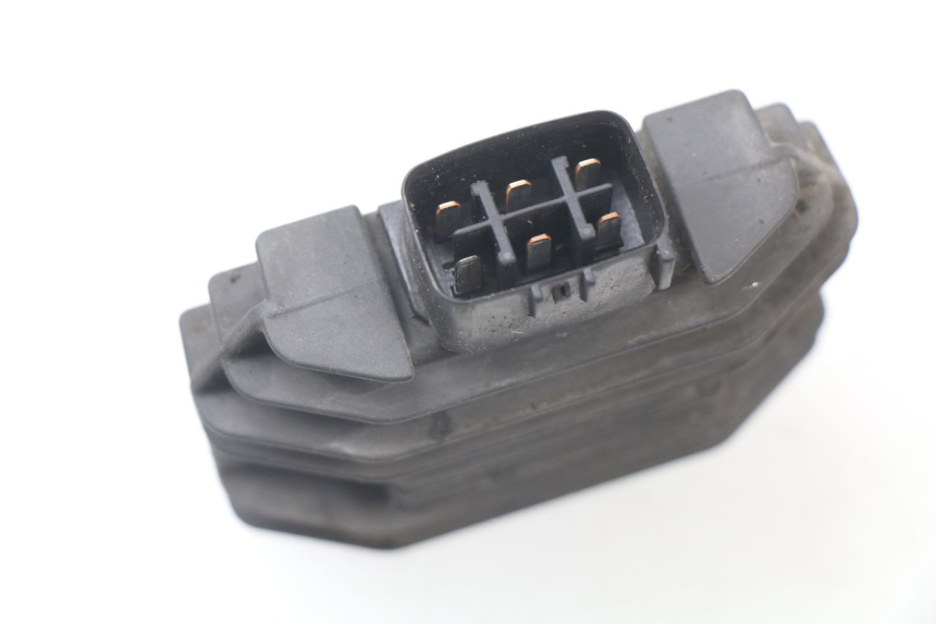 photo de REGULATEUR CHARGE YAMAHA XMAX X-MAX ABS 125 (2014 - 2016) - Zoom état d’usage