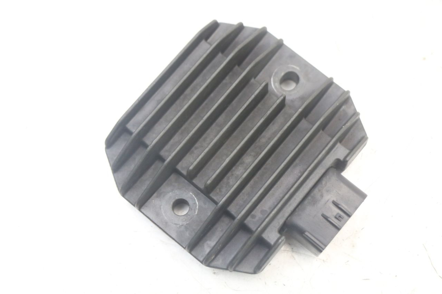 photo de REGULATEUR CHARGE YAMAHA XMAX X-MAX 125 (2006 - 2009) - Vue principale