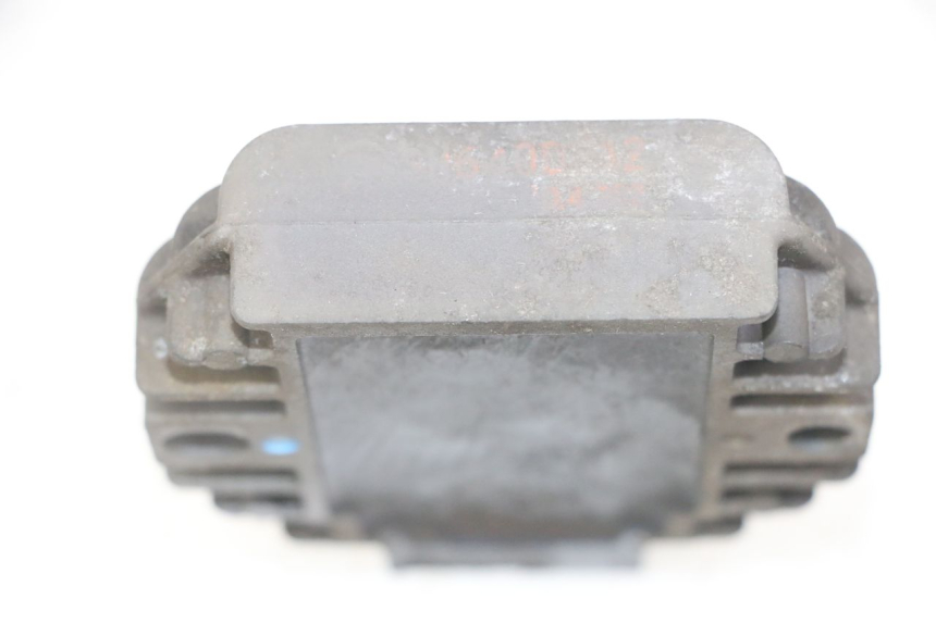 photo de REGULATEUR CHARGE YAMAHA X-MAX XMAX 125 (2010 - 2013) - Zoom état d’usage