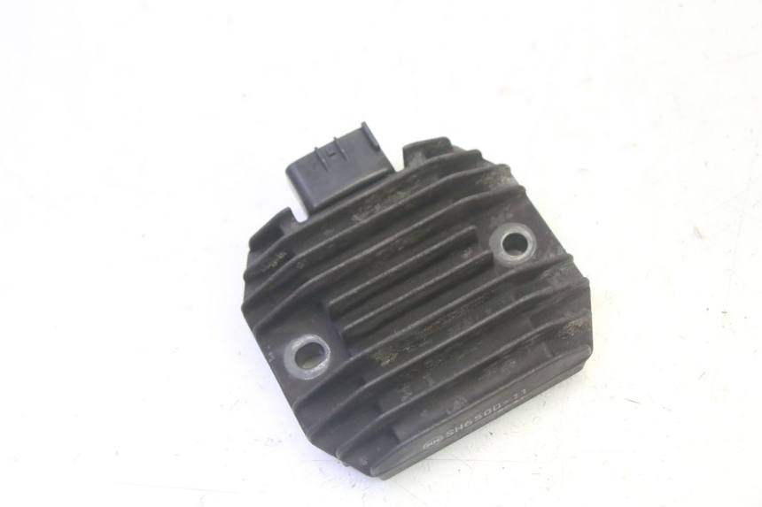 photo de RÉGULATEUR DE CHARGE YAMAHA X-MAX XMAX 250 (2006 - 2009) - Détail de la pièce