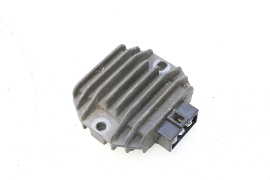 photo de REGULATEUR CHARGE YAMAHA X-MAX XMAX 125 (2010 - 2013) - Vue principale