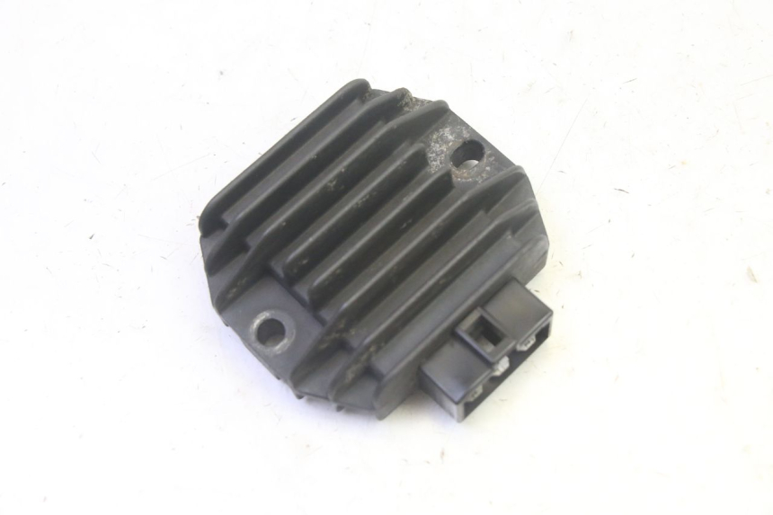 photo de REGULATEUR CHARGE PIAGGIO X8 125 (2004 - 2007) - Zoom état d’usage