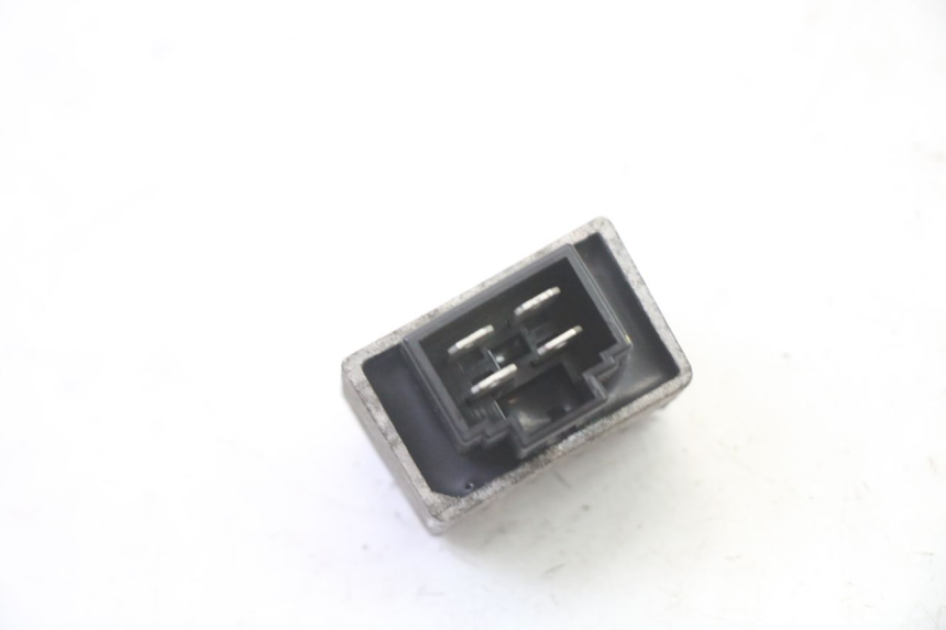 photo de REGULATEUR CHARGE HONDA X8R 50 (1998 - 2003) - Zoom état d’usage