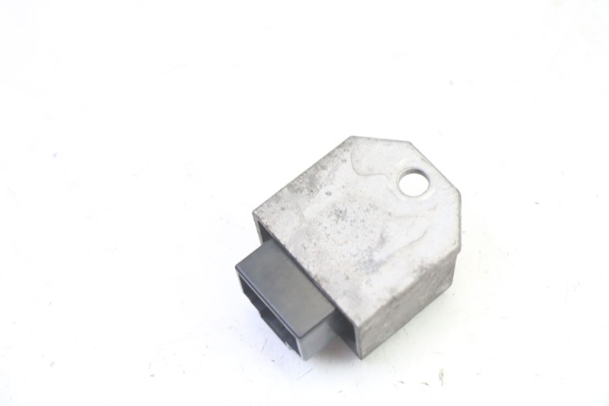 photo de REGULATEUR CHARGE HONDA X8R 50 (1998 - 2003) - Autre angle de vue