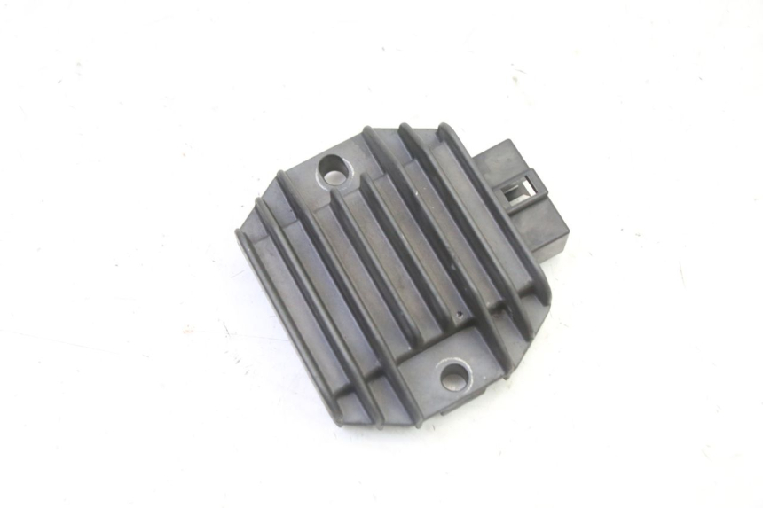 photo de REGULATEUR CHARGE PIAGGIO X9 EVOLUTION 125 (2003 - 2007) - Vue principale