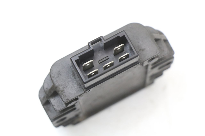 photo de REGULATEUR CHARGE PIAGGIO X9 125 (2000 - 2003) - Zoom état d’usage