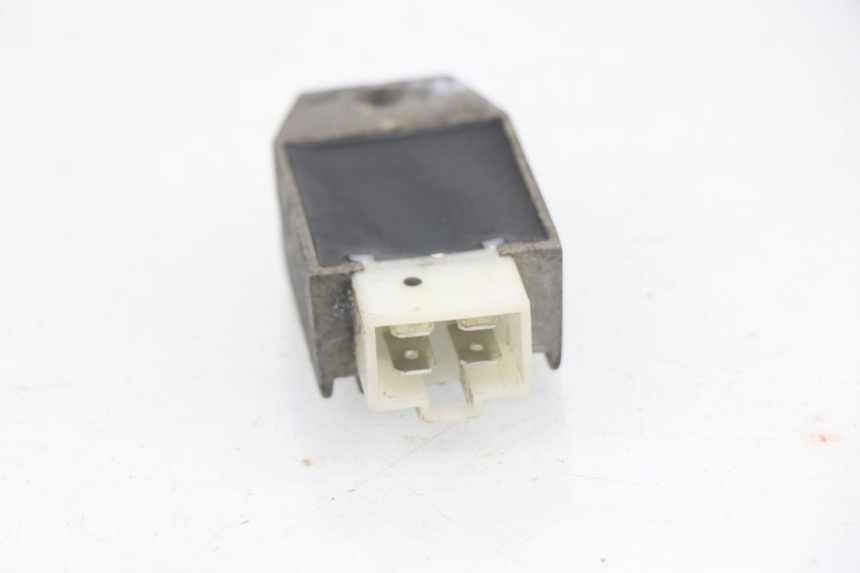 photo de REGULATEUR CHARGE RAZZO XENON 4T 50 (2008 - 2012) - Zoom état d’usage
