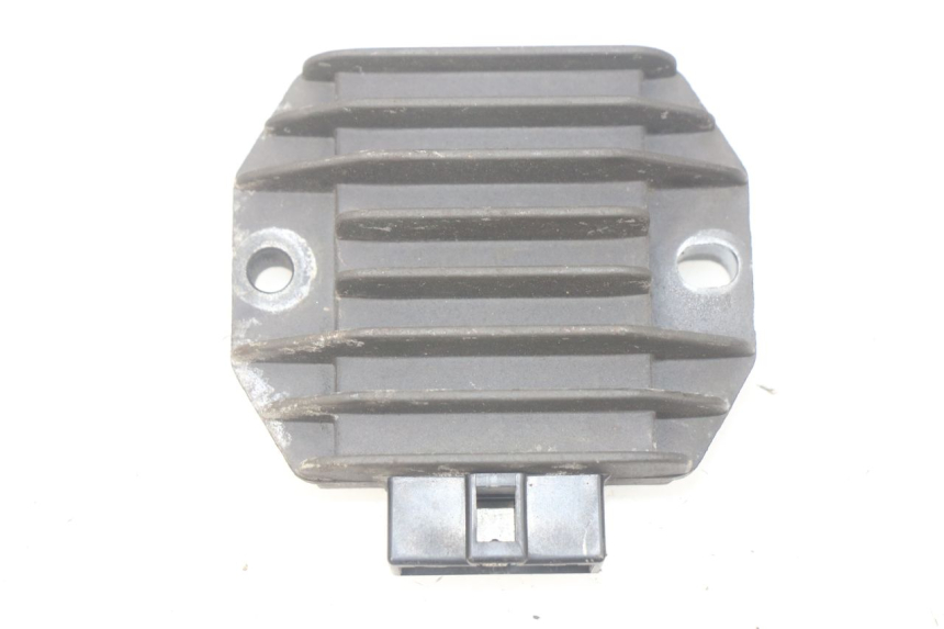photo de REGULATEUR CHARGE SUZUKI XF FREEWIND 650 (1997 - 2003) - Vue principale