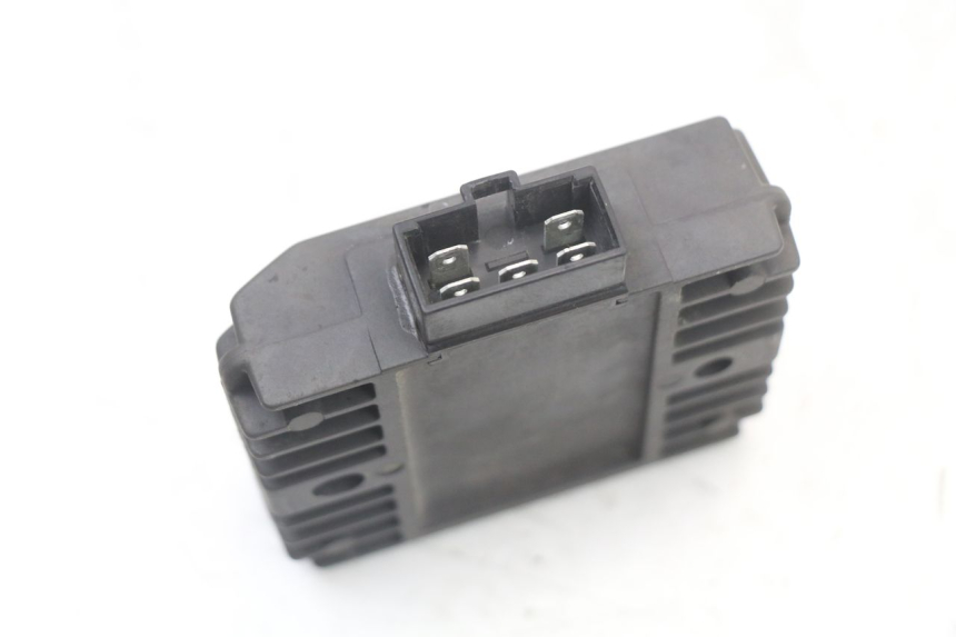 photo de REGULATEUR CHARGE YAMAHA XJ6 ABS 600 (2008 - 2016) - Zoom état d’usage