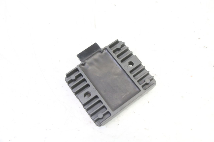 photo de REGULATEUR CHARGE YAMAHA XJ6 ABS 600 (2008 - 2016) - Autre angle de vue