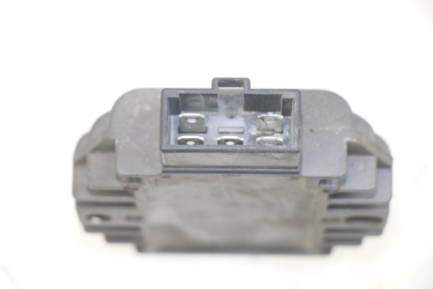 photo de REGULATEUR CHARGE YAMAHA XJN DIVERSION 600 (2000 - 2003) - Zoom état d’usage