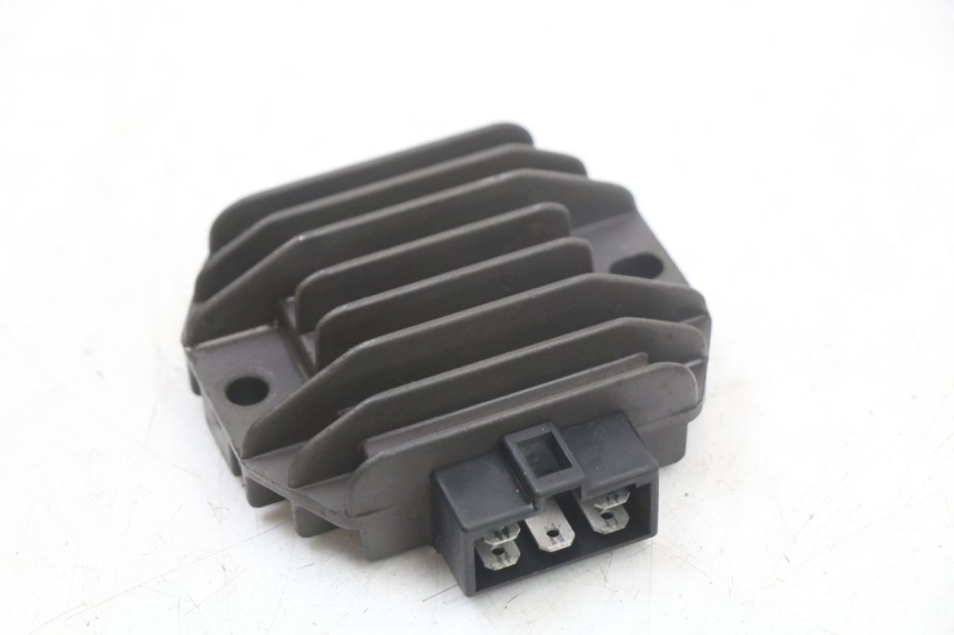 photo de REGULATEUR CHARGE YAMAHA XJS DIVERSION 600 (1997 - 1999) - Vue principale