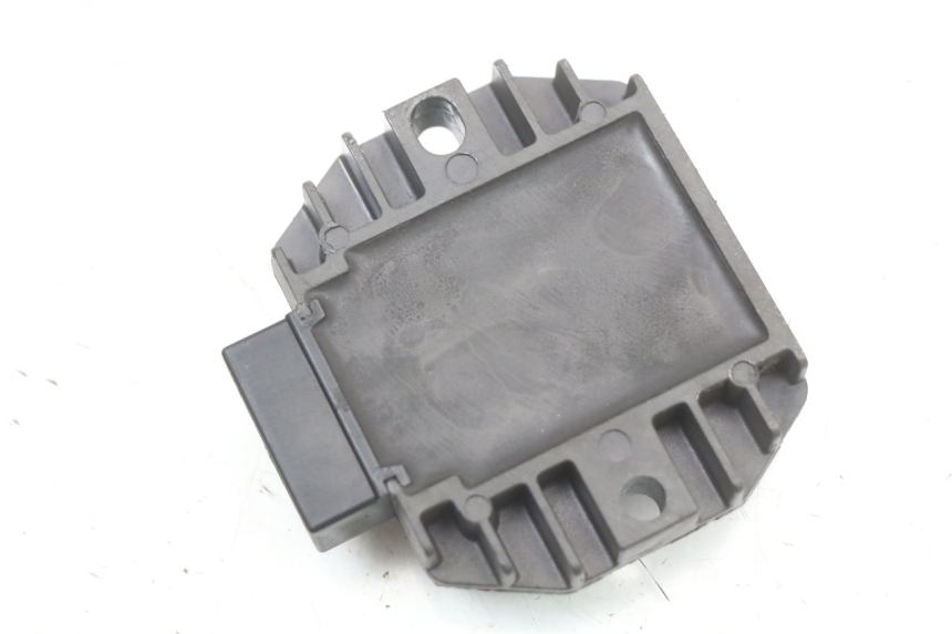 photo de REGULATEUR CHARGE YAMAHA XJS DIVERSION 600 (1997 - 1999) - Zoom état d’usage
