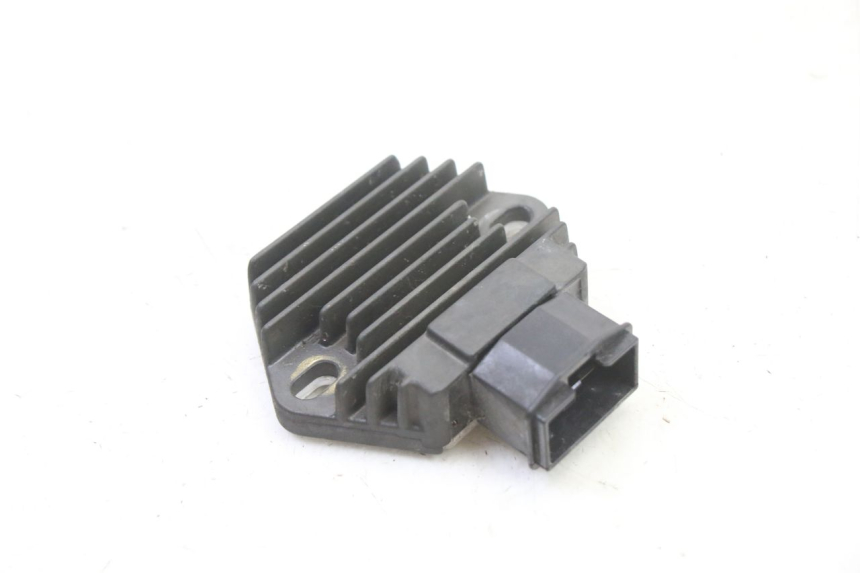 photo de REGULATEUR CHARGE HONDA XLV VARADERO 125 (2000 - 2006) - Vue principale