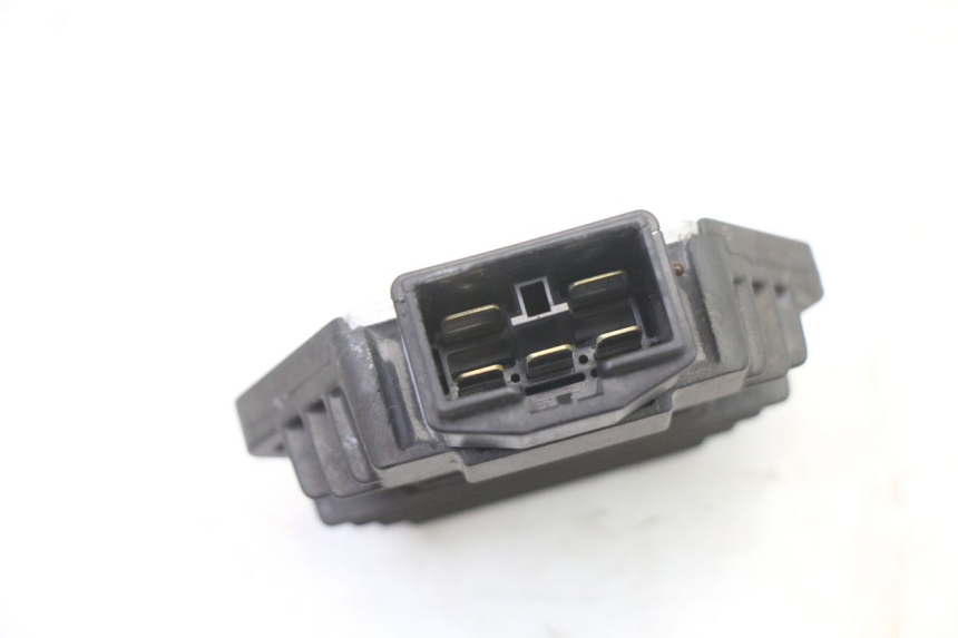 photo de REGULATEUR CHARGE HONDA XLV VARADERO 125 (2000 - 2006) - Zoom état d’usage