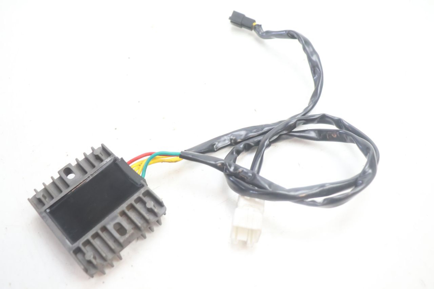 photo de REGULATEUR CHARGE HONDA XLV VARADERO 125 (2007 - 2012) - Zoom état d’usage