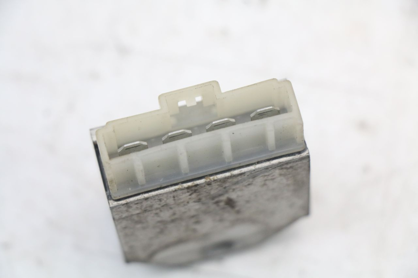 photo de REGULATEUR CHARGE YAMAHA BW'S NG NEXT GENERATION 50 (1996 - 2003) - Autre angle de vue