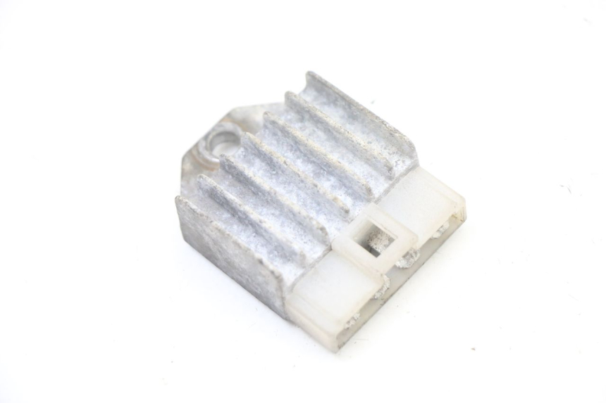 photo de REGULATEUR CHARGE YAMAHA BW'S NG NEXT GENERATION 50 (1996 - 2003) - Vue principale