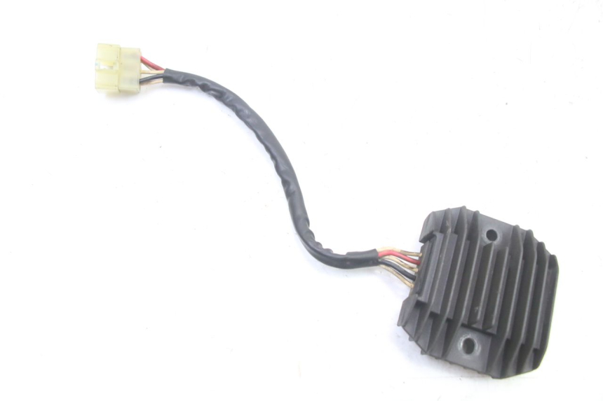 photo de REGULATEUR CHARGE YAMAHA FZS FAZER 600 (2001 - 2003) - Vue principale