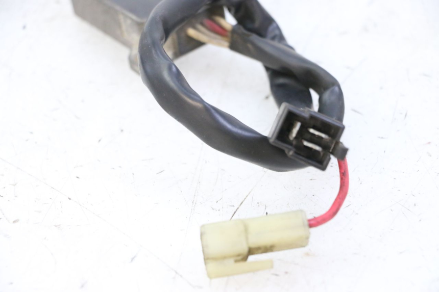 photo de REGULATEUR CHARGE YAMAHA XV VIRAGO 535 (1988 - 2004) - Détail de la pièce