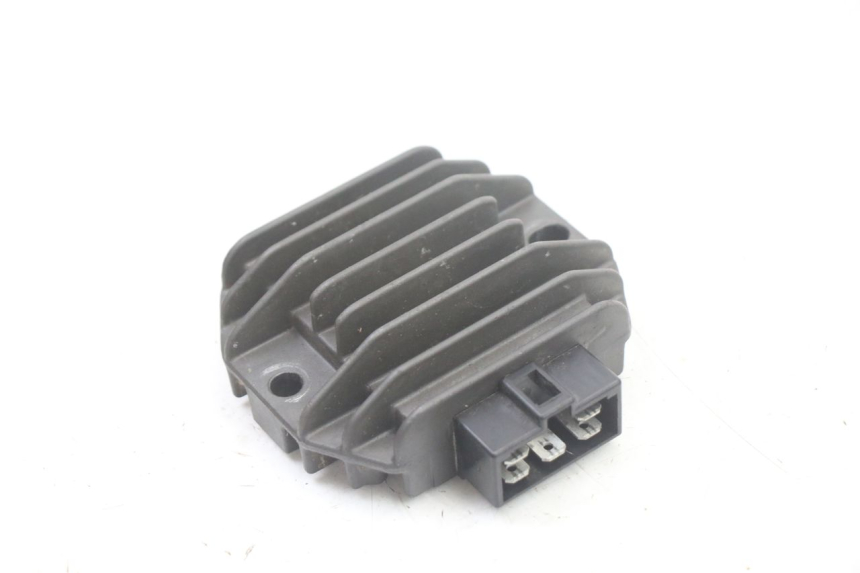 photo de REGULATEUR CHARGE YAMAHA YP MAJESTY 125 (2007 - 2010) - Vue principale