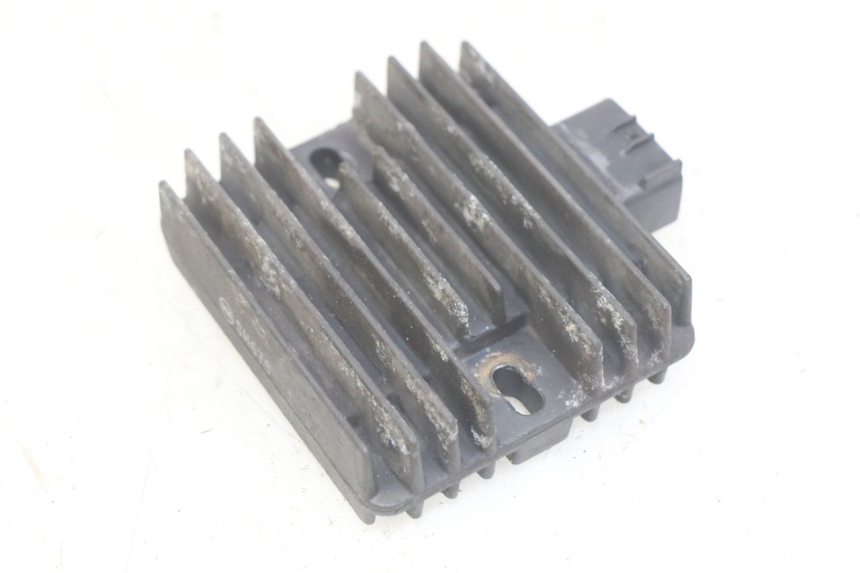 photo de REGULATEUR CHARGE YAMAHA YP MAJESTY 400 (2004 - 2008) - Vue principale