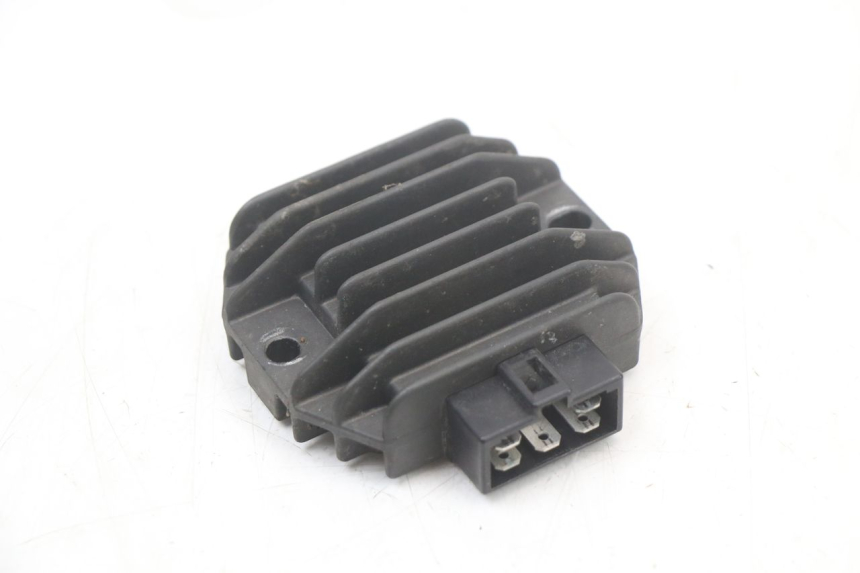 photo de REGULATEUR CHARGE YAMAHA YP MAJESTY 125 (2002 - 2006) - Vue principale