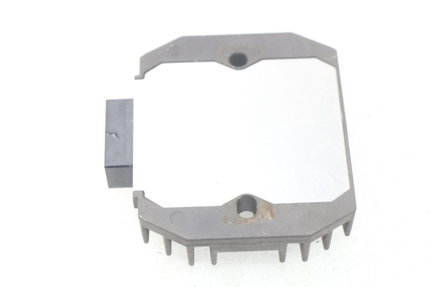 photo de REGULATEUR CHARGE YAMAHA YP T-MAX TMAX 530 (2017 - 2020) - Zoom état d’usage