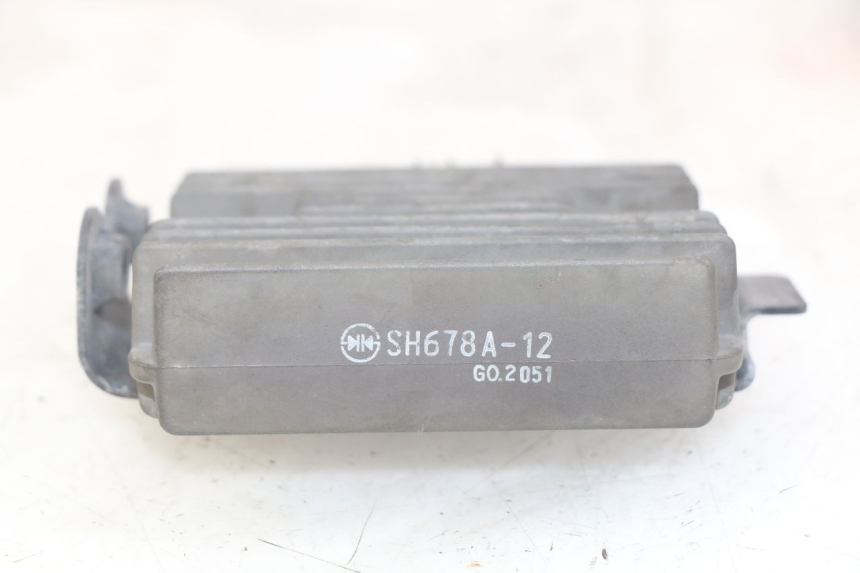 photo de REGULATEUR CHARGE KAWASAKI Z 750 (2007 - 2013) - Autre angle de vue