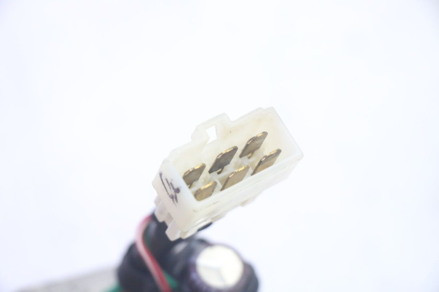 photo de REGULATEUR CHARGE PIAGGIO ZIP 4T 50 (2018 - 2020) - Autre angle de vue