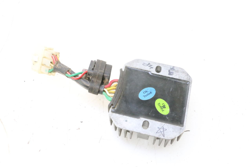 photo de REGULATEUR CHARGE PIAGGIO ZIP 4T 50 (2018 - 2020) - Zoom état d’usage