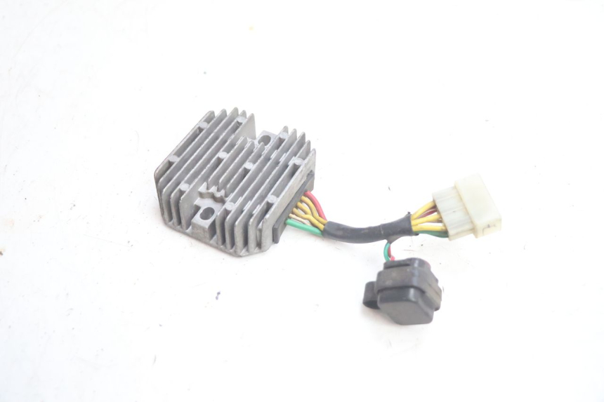 photo de REGULATEUR CHARGE PIAGGIO ZIP 4T 50 (2018 - 2020) - Autre angle de vue
