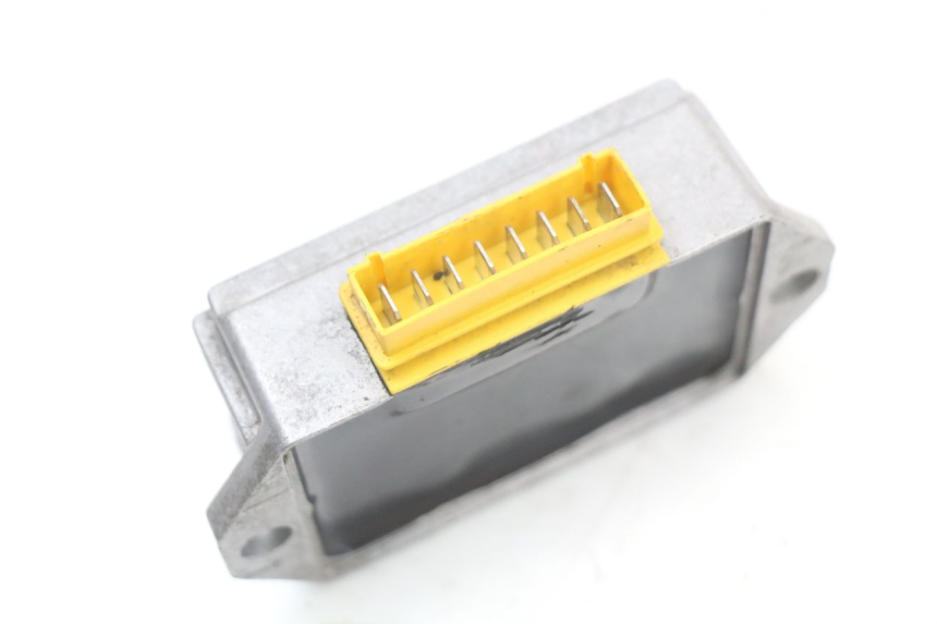 photo de REGULATEUR CHARGE PIAGGIO ZIP RST 50 (1996 - 1998) - Zoom état d’usage