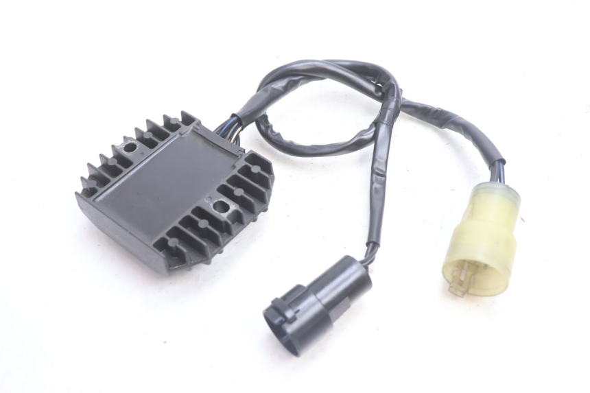 photo de REGULATEUR CHARGE KAWASAKI ZX-6R ZX6R 600 (2000 - 2002) - Autre angle de vue