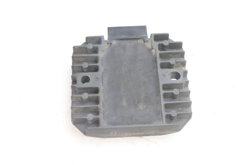 photo de RÉGULATEUR DE CHARGE KAWASAKI ZX-6R ZX6R 600 (1995 - 1997) - Autre angle de vue