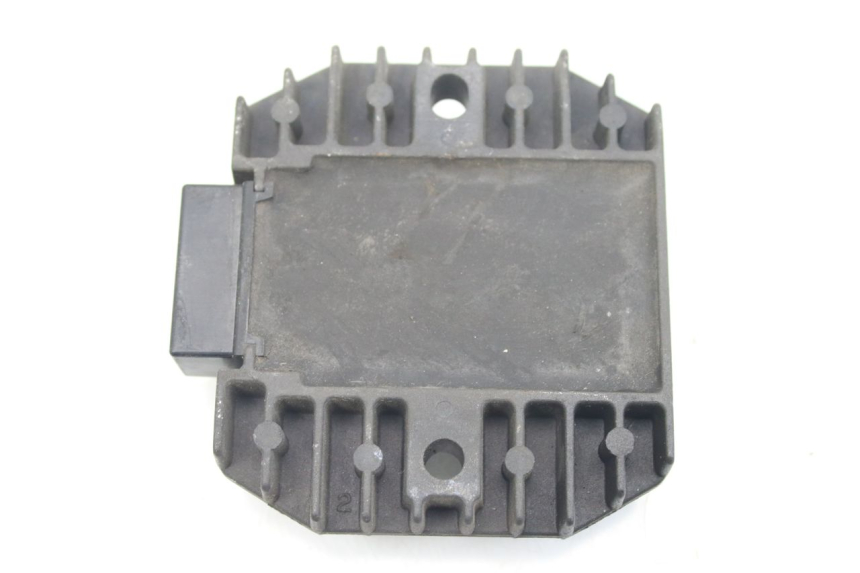photo de REGULATEUR CHARGE KAWASAKI ZZR 600 (1995 - 2004) - Autre angle de vue