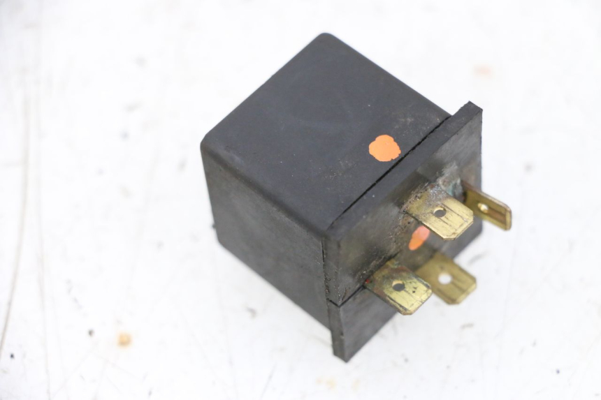 photo de RELAIS DEMARREUR MBK BOOSTER SPIRIT NAKED 50 (2004 - 2017) - Zoom état d’usage