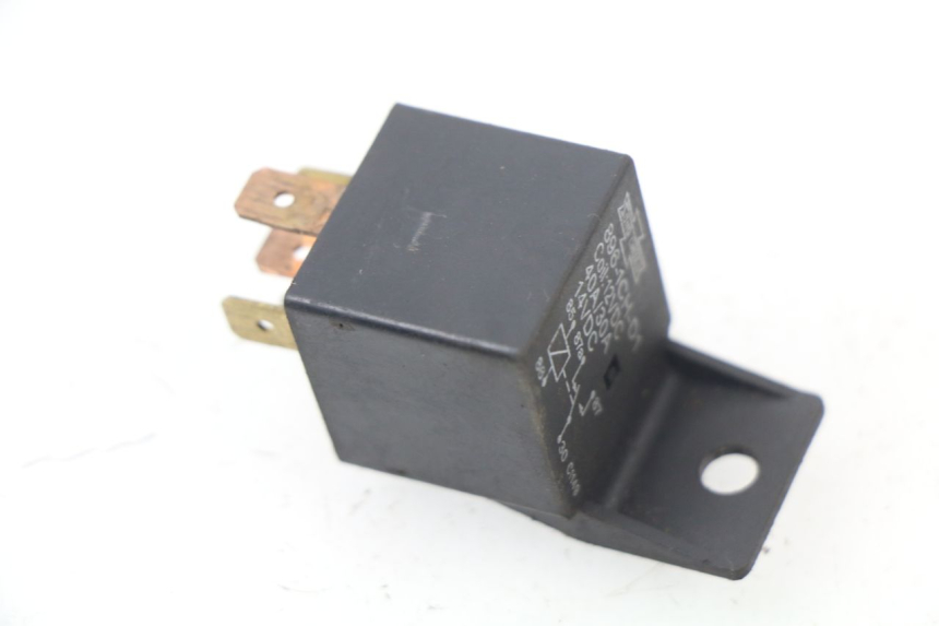 photo de RELAIS DEMARREUR YAMAHA BW'S 50 (1999 - 2003) - Détail de la pièce