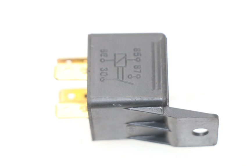 photo de RELAIS DEMARREUR YAMAHA BW'S 50 (2004 - 2017) - Vue principale