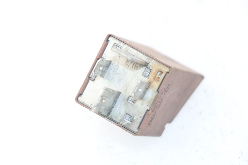 photo de RELAIS DEMARREUR PIAGGIO CARNABY 125 (2007 - 2011) - Détail de la pièce