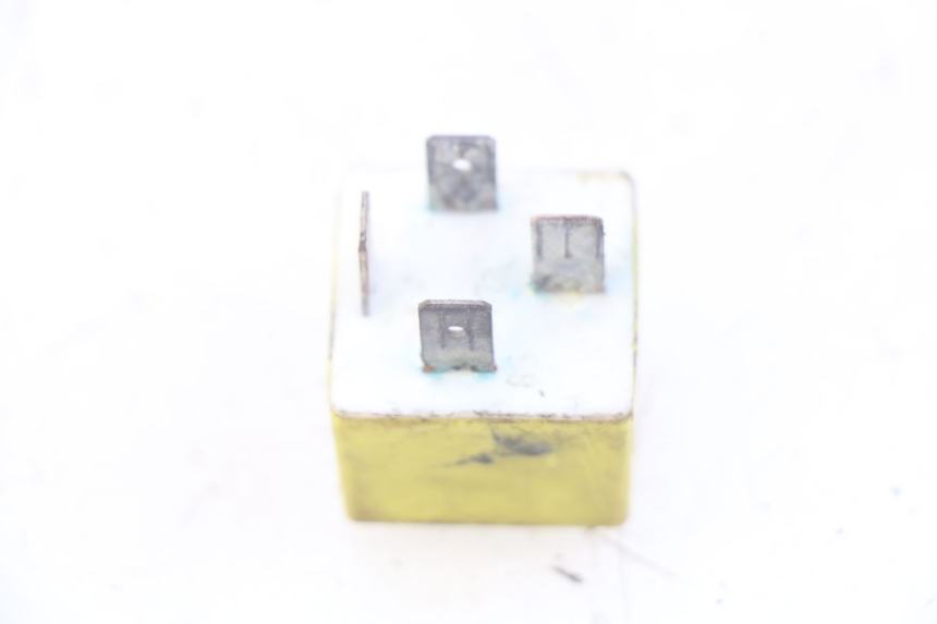 photo de RELAIS DEMARREUR MBK FLIPPER 50 (2004 - 2012) - Détail de la pièce