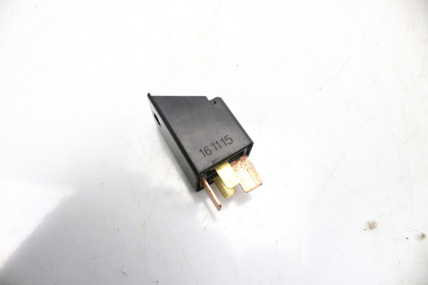 photo de RELAIS DEMARREUR PIAGGIO FLY 2T 50 (2004 - 2017) - Détail de la pièce